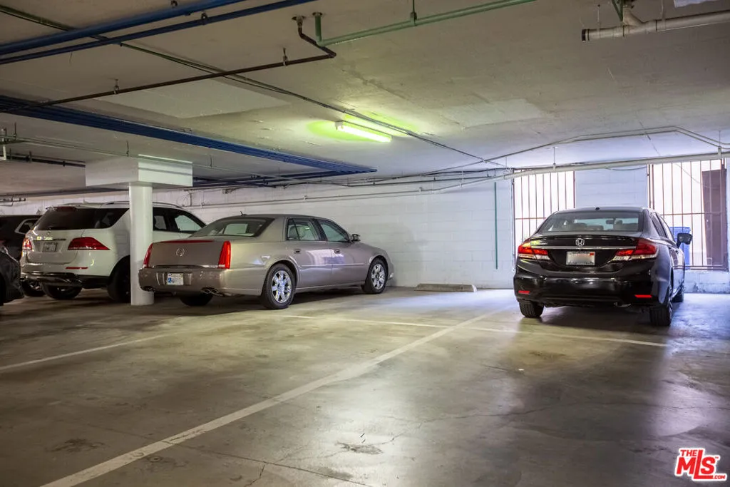 14600 Dickens Street 202, Sherman Oaks, California 91403 home-pic-23